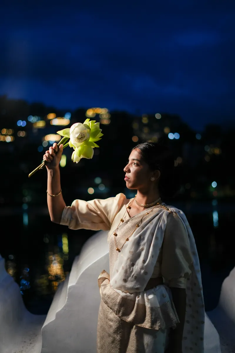 PROFESSIONAL PHOTOSHOOT